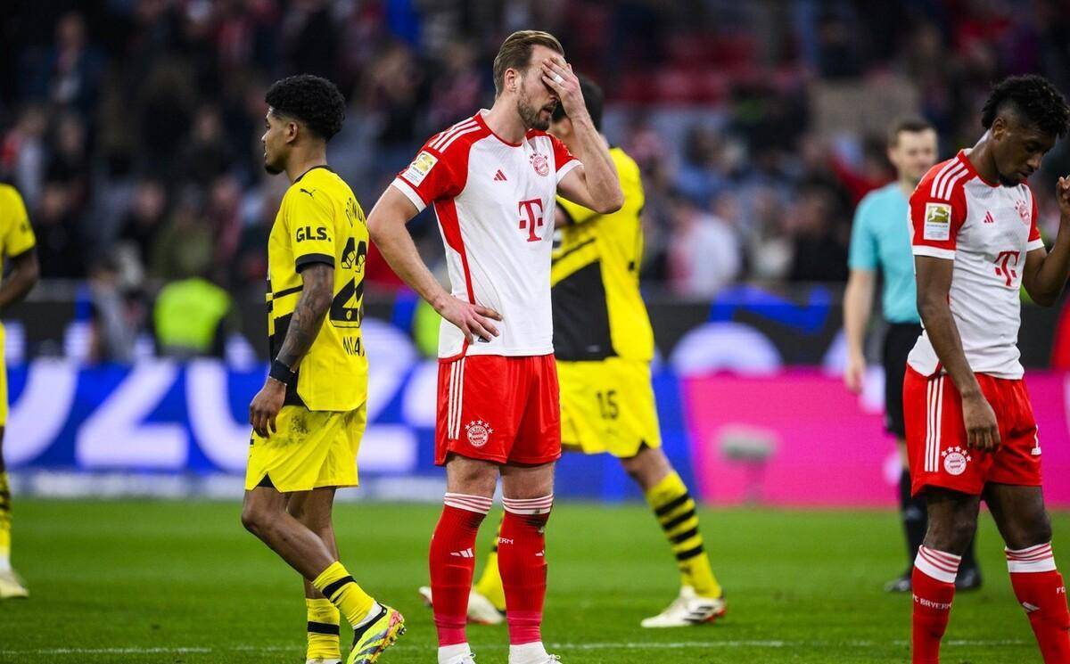 关于多特蒙德赛前列队欢迎拜仁,尊重对手尽显风度!的信息 关于多特蒙德赛前列队欢迎拜仁,尊重对手尽显风度!的信息