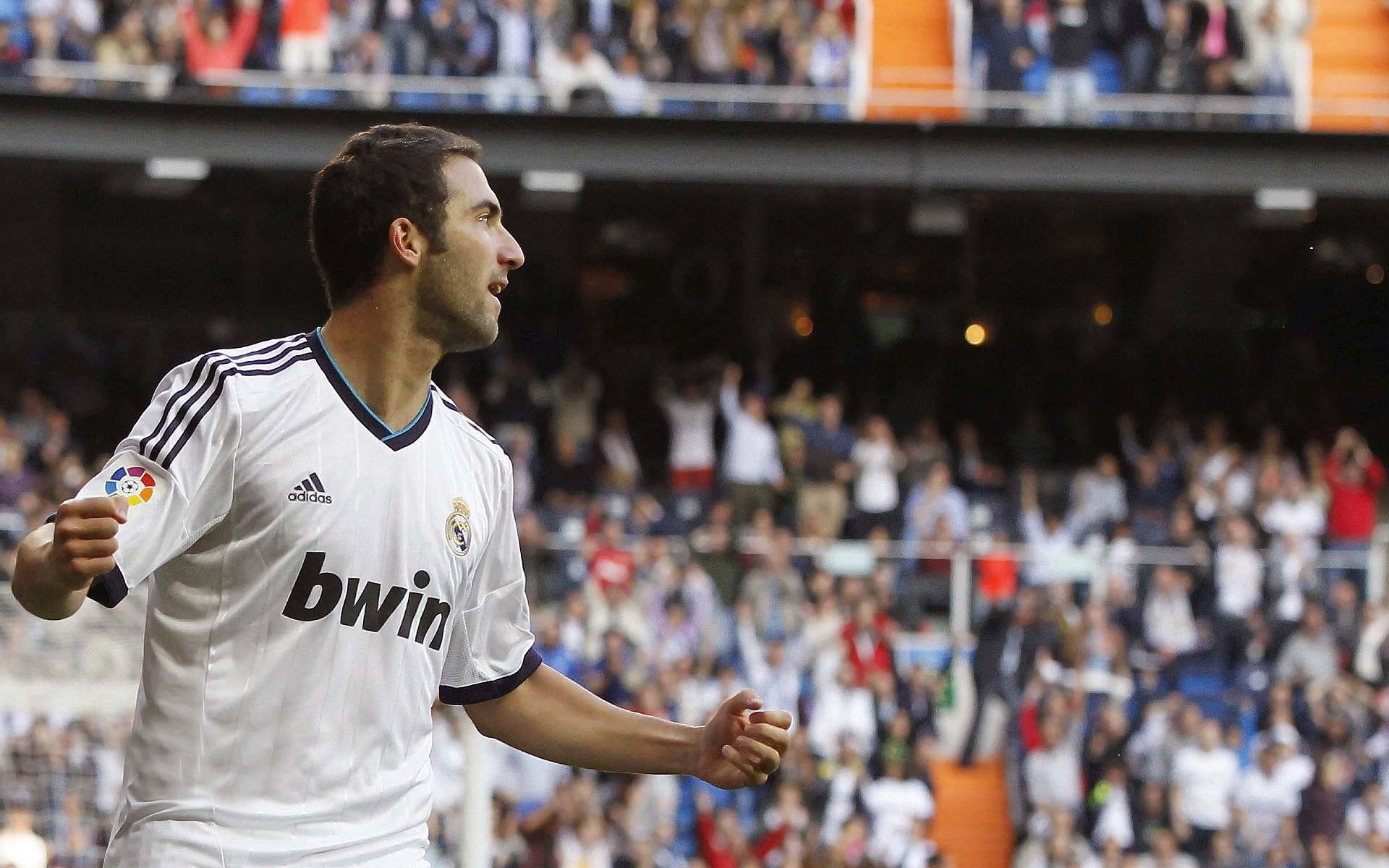 田径赛场焦点！克罗地亚队对阵比利时队，豪门翻车，赛后引发巨大争议